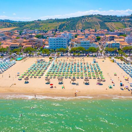Residence Abruzzo Resort 托尔托雷托 外观 照片