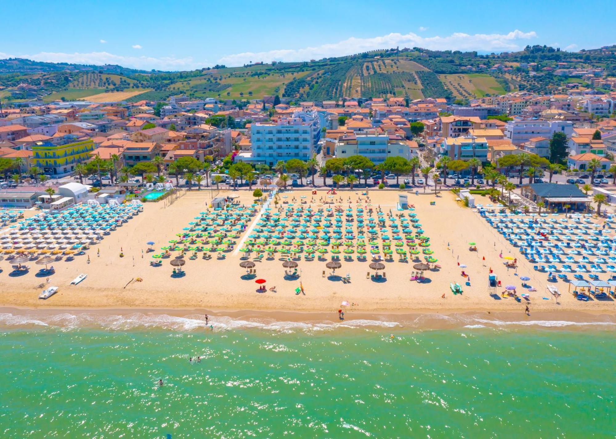 Residence Abruzzo Resort 托尔托雷托 外观 照片