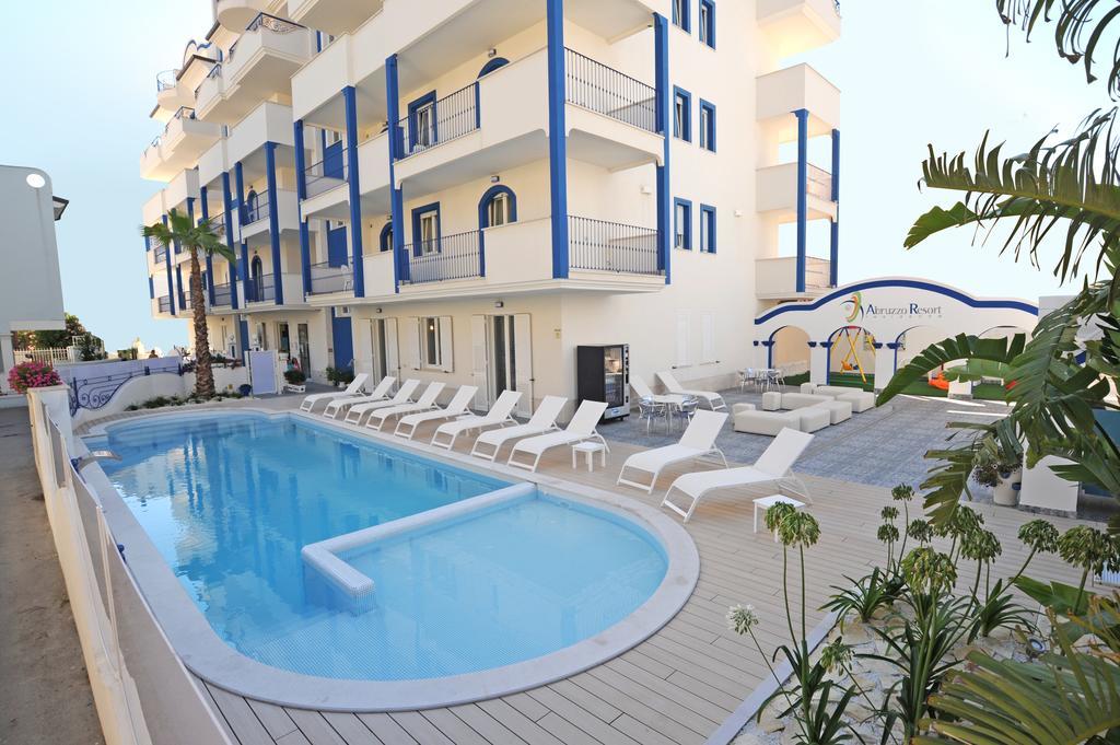 Residence Abruzzo Resort 托尔托雷托 外观 照片